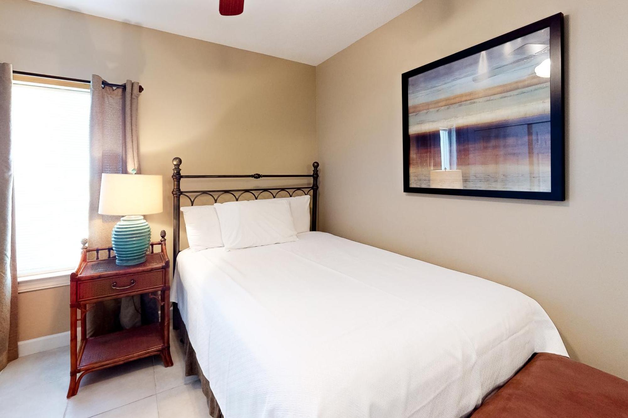 Admirals Quarters Villa Orange Beach Room photo