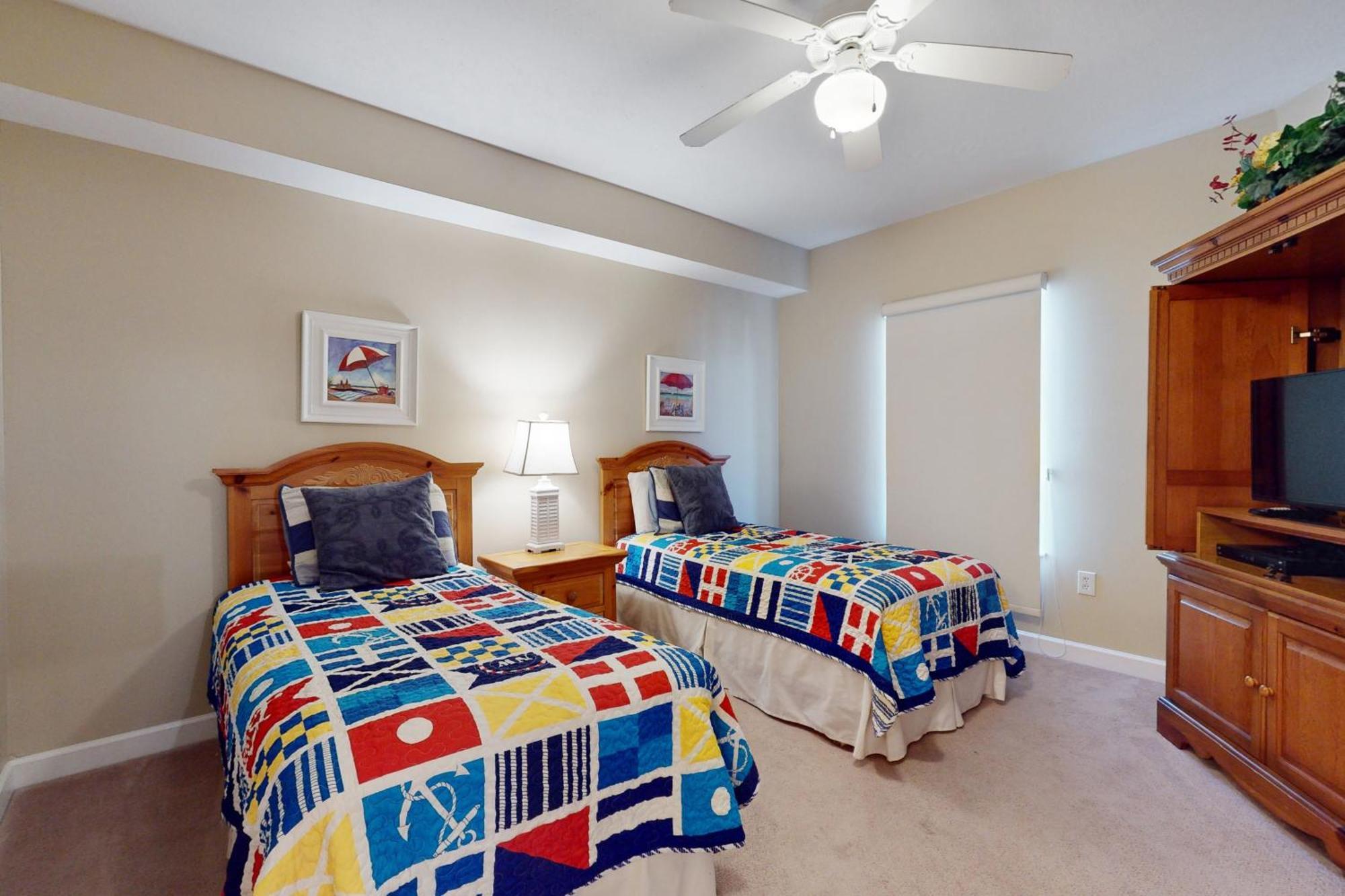 Admirals Quarters Villa Orange Beach Room photo