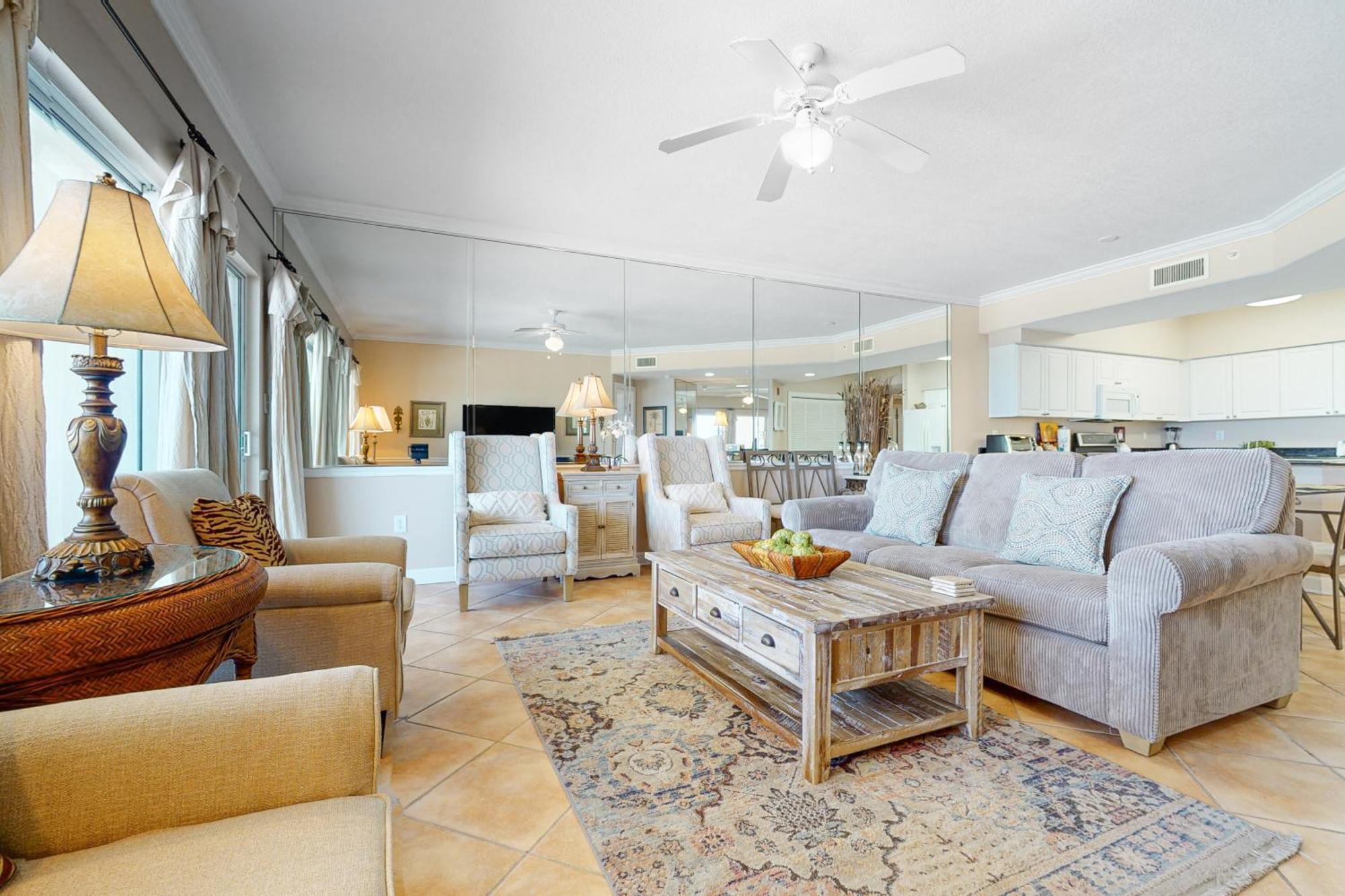 Admirals Quarters Villa Orange Beach Room photo